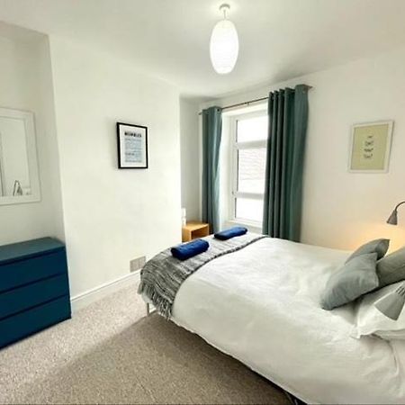 *Family Home In Mumbles. Close To The Beach* Εξωτερικό φωτογραφία