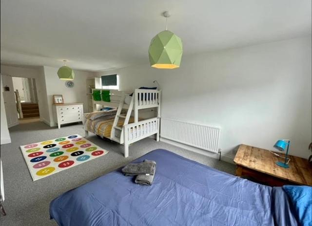 *Family Home In Mumbles. Close To The Beach* Εξωτερικό φωτογραφία